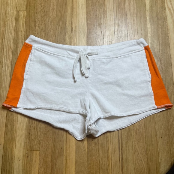 Fabletics Shorts size large - Picture 1 of 3